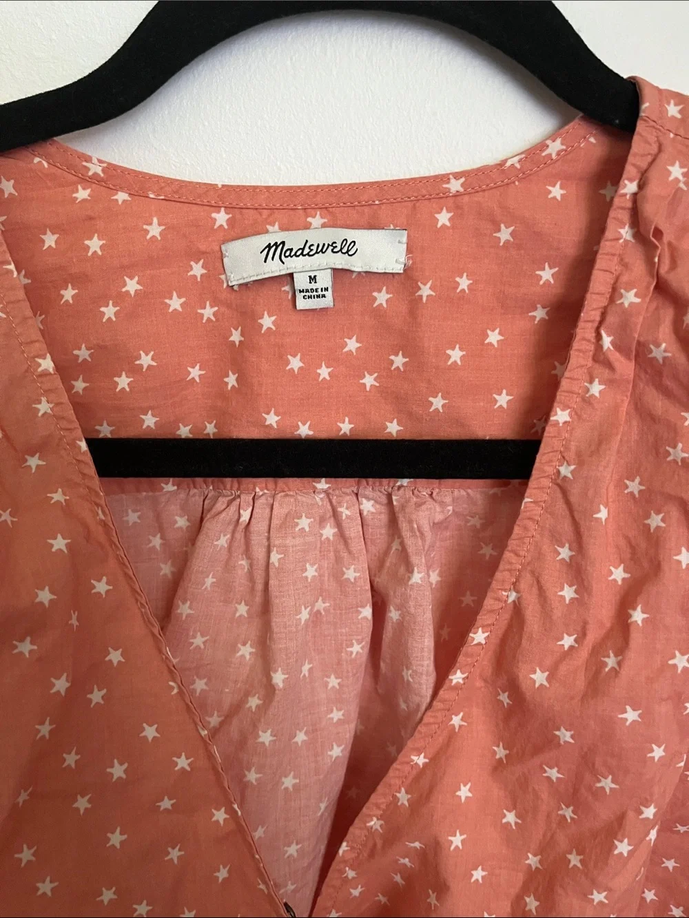 🛍️ 3/$10 Madewell Coral Star-Print Tie-Front Wrap Blouse